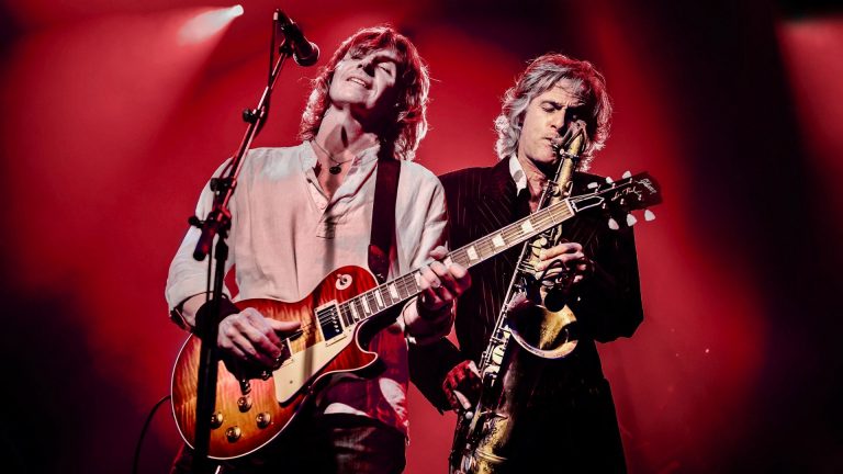 Dire Straits